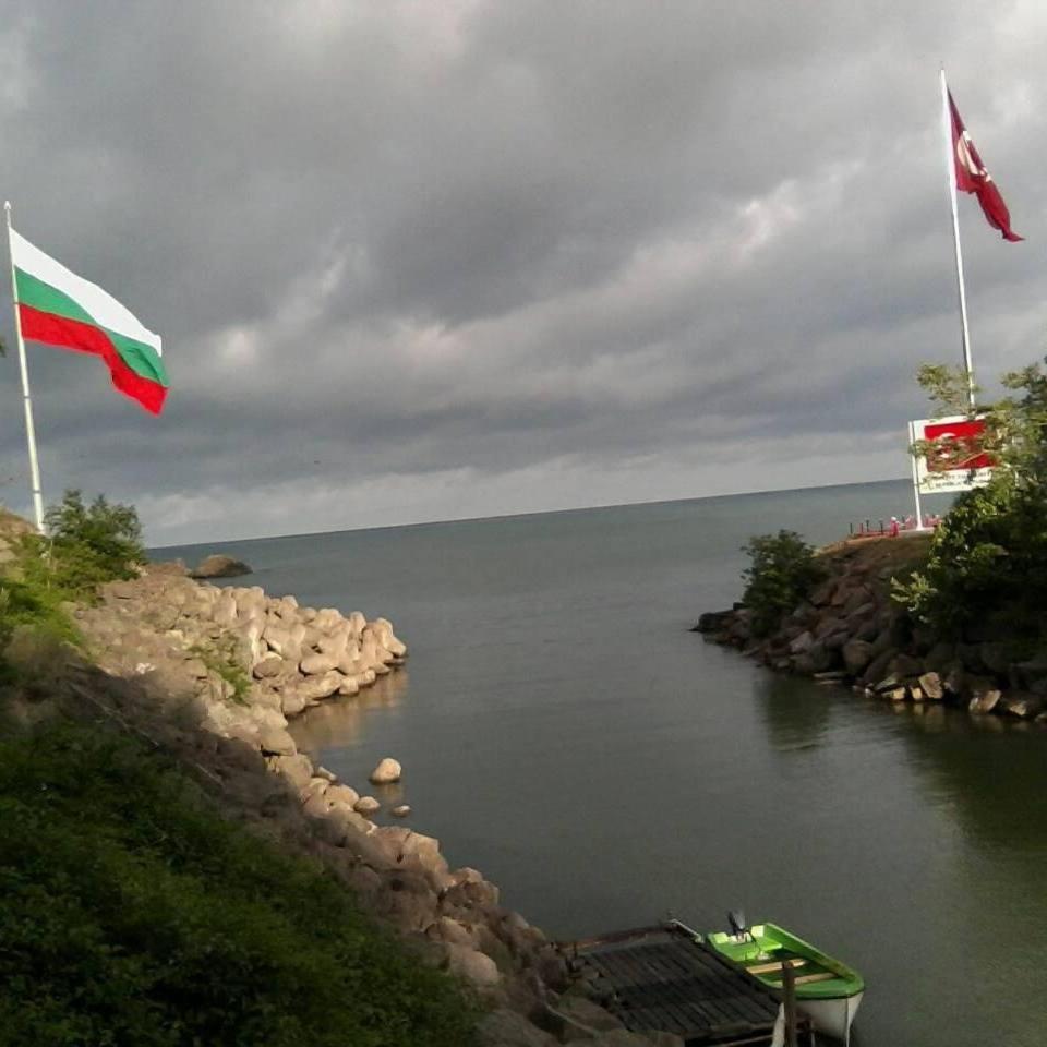 Вила За Гости Бранко И Приятели Rezovo Exterior photo